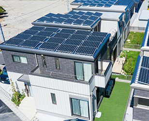 ドローンから見た太陽光パネル